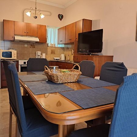 Family Apartment Meteora كالامباكا المظهر الخارجي الصورة