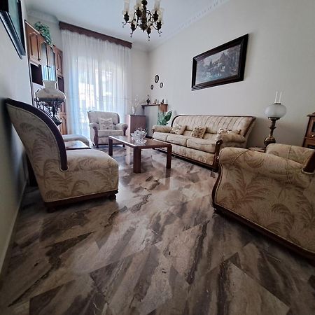 Family Apartment Meteora كالامباكا المظهر الخارجي الصورة