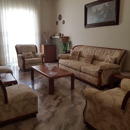 كالامباكا Family Apartment Meteora المظهر الخارجي الصورة