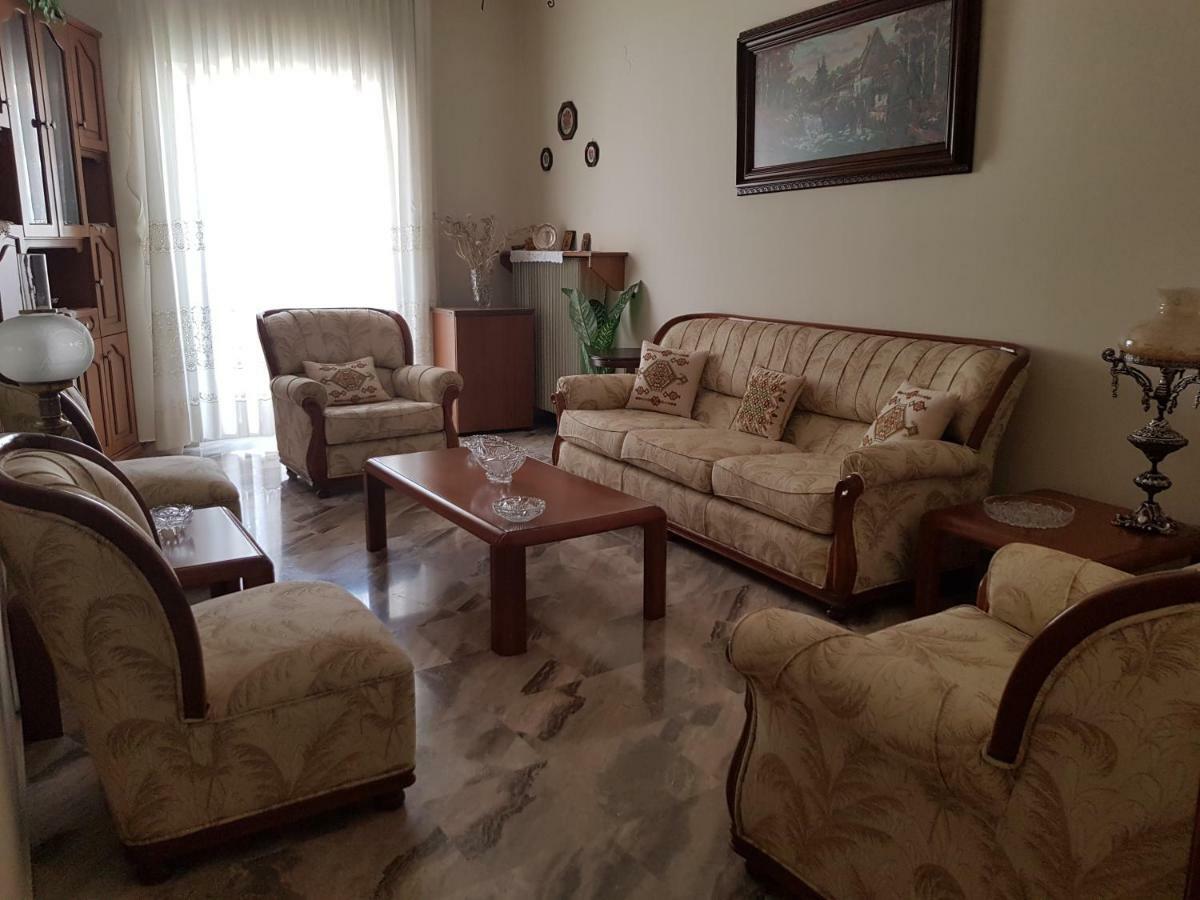 كالامباكا Family Apartment Meteora المظهر الخارجي الصورة